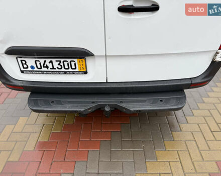 Белый Мерседес Sprinter, объемом двигателя 2.2 л и пробегом 308 тыс. км за 24499 $, фото 9 на Automoto.ua