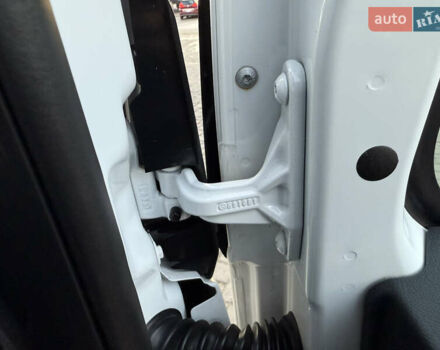 Білий Мерседес Sprinter, об'ємом двигуна 3 л та пробігом 260 тис. км за 34800 $, фото 55 на Automoto.ua