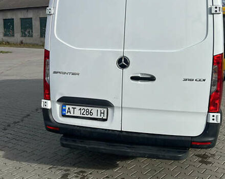 Белый Мерседес Sprinter, объемом двигателя 2.14 л и пробегом 327 тыс. км за 20500 $, фото 3 на Automoto.ua