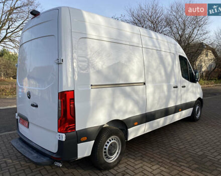Белый Мерседес Sprinter, объемом двигателя 2.2 л и пробегом 270 тыс. км за 24800 $, фото 4 на Automoto.ua