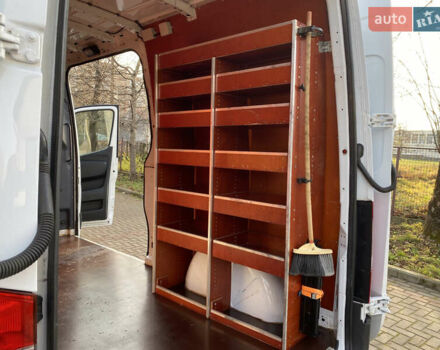 Белый Мерседес Sprinter, объемом двигателя 2.2 л и пробегом 270 тыс. км за 24800 $, фото 14 на Automoto.ua