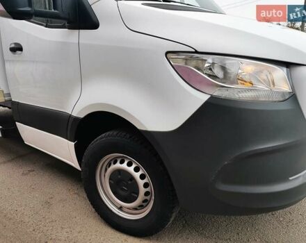 Белый Мерседес Sprinter, объемом двигателя 2.2 л и пробегом 246 тыс. км за 25700 $, фото 3 на Automoto.ua