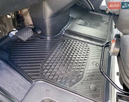 Белый Мерседес Sprinter, объемом двигателя 2.2 л и пробегом 198 тыс. км за 27999 $, фото 41 на Automoto.ua