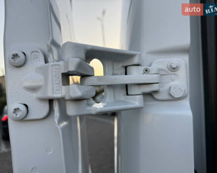 Білий Мерседес Sprinter, об'ємом двигуна 3 л та пробігом 260 тис. км за 34800 $, фото 79 на Automoto.ua