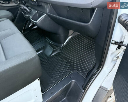 Білий Мерседес Sprinter, об'ємом двигуна 3 л та пробігом 260 тис. км за 34800 $, фото 65 на Automoto.ua