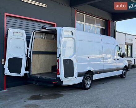 Білий Мерседес Sprinter, об'ємом двигуна 2.2 л та пробігом 322 тис. км за 46282 $, фото 7 на Automoto.ua