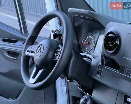 Белый Мерседес Sprinter, объемом двигателя 2.2 л и пробегом 203 тыс. км за 23800 $, фото 136 на Automoto.ua
