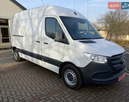 Белый Мерседес Sprinter, объемом двигателя 2.2 л и пробегом 270 тыс. км за 24800 $, фото 2 на Automoto.ua