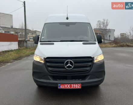 Белый Мерседес Sprinter, объемом двигателя 2.2 л и пробегом 250 тыс. км за 21555 $, фото 1 на Automoto.ua