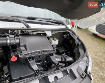 Белый Мерседес Sprinter, объемом двигателя 2.2 л и пробегом 193 тыс. км за 22400 $, фото 52 на Automoto.ua