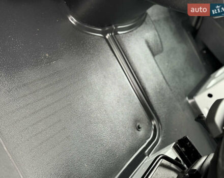 Білий Мерседес Sprinter, об'ємом двигуна 0 л та пробігом 336 тис. км за 26700 $, фото 18 на Automoto.ua