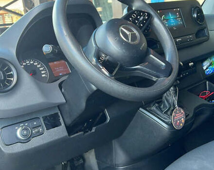 Белый Мерседес Sprinter, объемом двигателя 2.14 л и пробегом 327 тыс. км за 20500 $, фото 4 на Automoto.ua