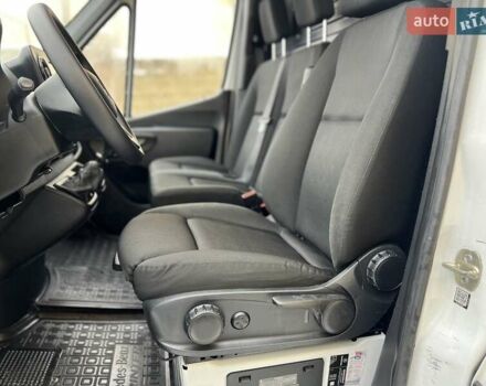 Білий Мерседес Sprinter, об'ємом двигуна 2.14 л та пробігом 170 тис. км за 21399 $, фото 11 на Automoto.ua