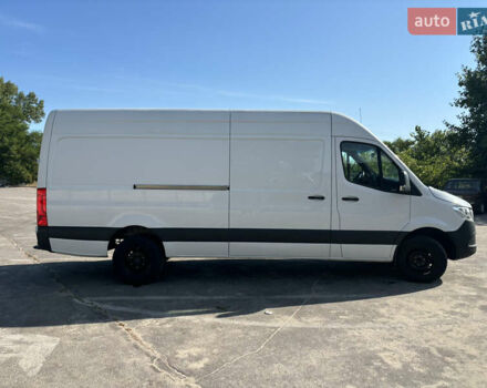 Белый Мерседес Sprinter, объемом двигателя 2.99 л и пробегом 65 тыс. км за 31800 $, фото 6 на Automoto.ua