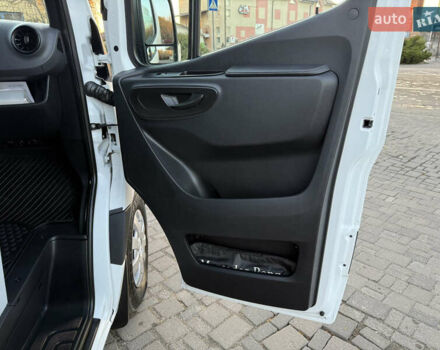 Білий Мерседес Sprinter, об'ємом двигуна 3 л та пробігом 260 тис. км за 34800 $, фото 57 на Automoto.ua