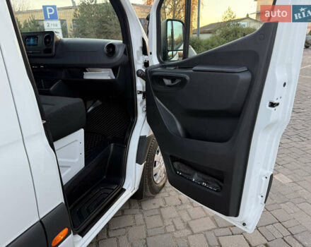 Білий Мерседес Sprinter, об'ємом двигуна 3 л та пробігом 260 тис. км за 34800 $, фото 54 на Automoto.ua
