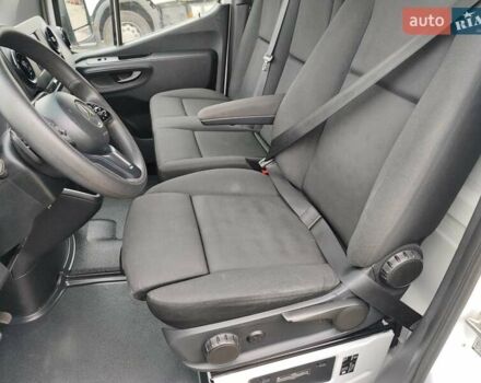 Белый Мерседес Sprinter, объемом двигателя 2.2 л и пробегом 246 тыс. км за 25700 $, фото 47 на Automoto.ua