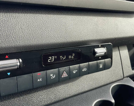 Белый Мерседес Sprinter, объемом двигателя 2.99 л и пробегом 230 тыс. км за 39900 $, фото 13 на Automoto.ua