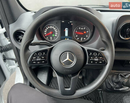 Белый Мерседес Sprinter, объемом двигателя 2.2 л и пробегом 250 тыс. км за 21555 $, фото 13 на Automoto.ua