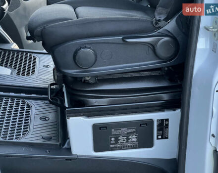 Белый Мерседес Sprinter, объемом двигателя 2.2 л и пробегом 203 тыс. км за 23800 $, фото 121 на Automoto.ua