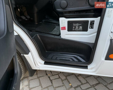 Білий Мерседес Sprinter, об'ємом двигуна 3 л та пробігом 260 тис. км за 34800 $, фото 36 на Automoto.ua