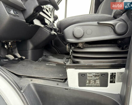 Білий Мерседес Sprinter, об'ємом двигуна 2.99 л та пробігом 274 тис. км за 35500 $, фото 21 на Automoto.ua