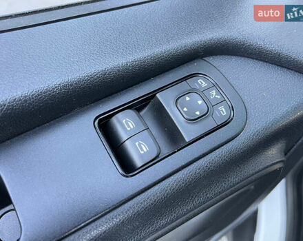 Белый Мерседес Sprinter, объемом двигателя 2.2 л и пробегом 203 тыс. км за 23800 $, фото 147 на Automoto.ua