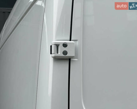 Білий Мерседес Sprinter, об'ємом двигуна 2.2 л та пробігом 249 тис. км за 23900 $, фото 70 на Automoto.ua