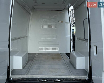 Белый Мерседес Sprinter, объемом двигателя 2.2 л и пробегом 233 тыс. км за 24900 $, фото 26 на Automoto.ua
