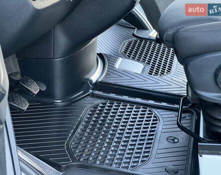 Белый Мерседес Sprinter, объемом двигателя 2.2 л и пробегом 203 тыс. км за 23800 $, фото 119 на Automoto.ua