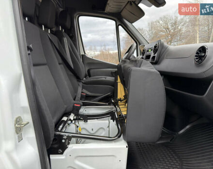 Білий Мерседес Sprinter, об'ємом двигуна 2.99 л та пробігом 274 тис. км за 35500 $, фото 16 на Automoto.ua
