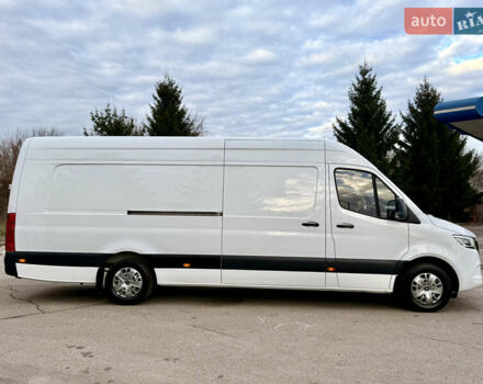Белый Мерседес Sprinter, объемом двигателя 2.14 л и пробегом 299 тыс. км за 33900 $, фото 6 на Automoto.ua