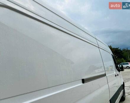 Белый Мерседес Sprinter, объемом двигателя 2.14 л и пробегом 580 тыс. км за 27500 $, фото 2 на Automoto.ua