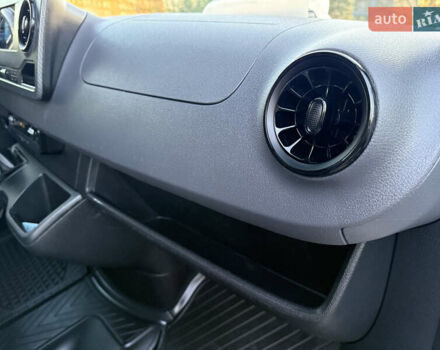 Білий Мерседес Sprinter, об'ємом двигуна 3 л та пробігом 260 тис. км за 34800 $, фото 68 на Automoto.ua