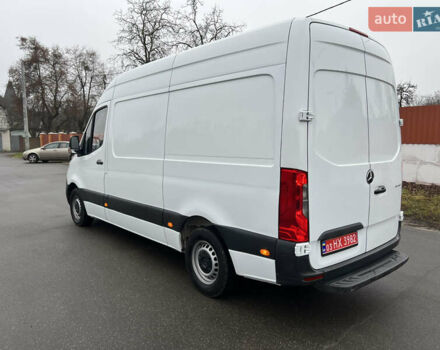Белый Мерседес Sprinter, объемом двигателя 2.2 л и пробегом 250 тыс. км за 21555 $, фото 6 на Automoto.ua