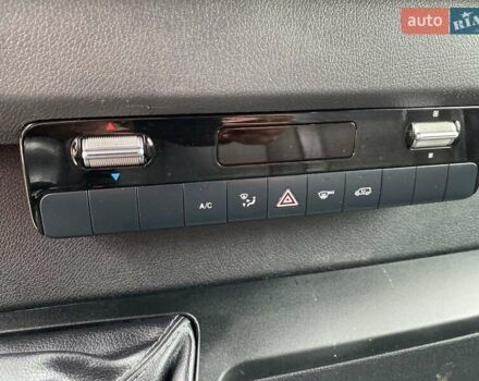 Белый Мерседес Sprinter, объемом двигателя 2.2 л и пробегом 193 тыс. км за 22400 $, фото 44 на Automoto.ua