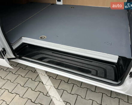 Білий Мерседес Sprinter, об'ємом двигуна 2.2 л та пробігом 249 тис. км за 23900 $, фото 92 на Automoto.ua