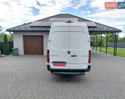 Белый Мерседес Sprinter, объемом двигателя 3 л и пробегом 365 тыс. км за 32000 $, фото 14 на Automoto.ua