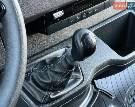 Белый Мерседес Sprinter, объемом двигателя 2.2 л и пробегом 203 тыс. км за 23800 $, фото 116 на Automoto.ua