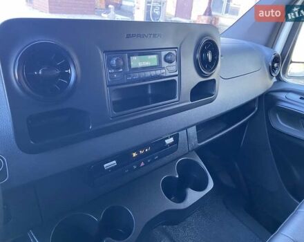 Білий Мерседес Sprinter, об'ємом двигуна 2.99 л та пробігом 173 тис. км за 33500 $, фото 32 на Automoto.ua