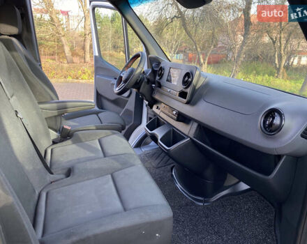 Белый Мерседес Sprinter, объемом двигателя 2.2 л и пробегом 270 тыс. км за 24800 $, фото 17 на Automoto.ua