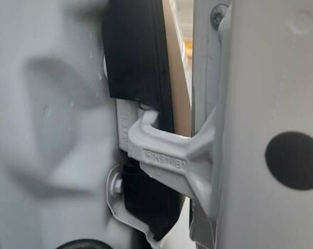 Белый Мерседес Sprinter, объемом двигателя 1.95 л и пробегом 214 тыс. км за 24900 $, фото 56 на Automoto.ua