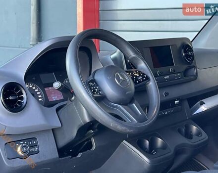 Білий Мерседес Sprinter, об'ємом двигуна 2.2 л та пробігом 322 тис. км за 46282 $, фото 9 на Automoto.ua