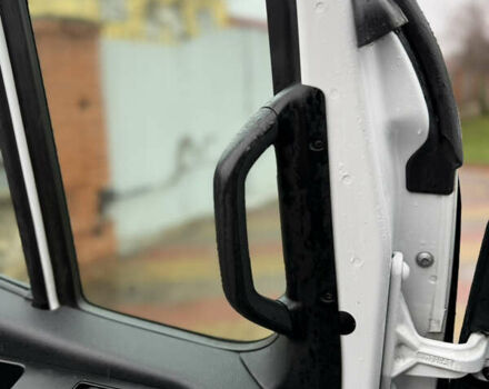 Белый Мерседес Sprinter, объемом двигателя 2.2 л и пробегом 308 тыс. км за 24499 $, фото 15 на Automoto.ua