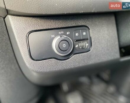 Белый Мерседес Sprinter, объемом двигателя 2.2 л и пробегом 150 тыс. км за 23370 $, фото 60 на Automoto.ua