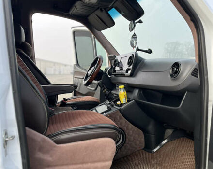 Білий Мерседес Sprinter, об'ємом двигуна 2.99 л та пробігом 386 тис. км за 44440 $, фото 16 на Automoto.ua
