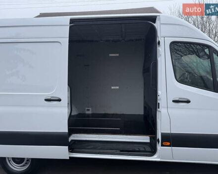Белый Мерседес Sprinter, объемом двигателя 2.2 л и пробегом 297 тыс. км за 24700 $, фото 20 на Automoto.ua