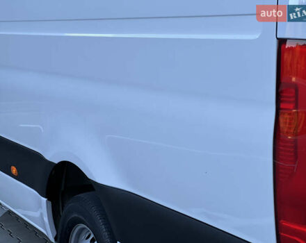 Белый Мерседес Sprinter, объемом двигателя 2.2 л и пробегом 203 тыс. км за 23800 $, фото 64 на Automoto.ua