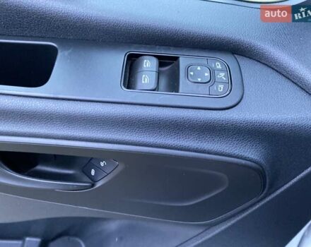 Білий Мерседес Sprinter, об'ємом двигуна 2.3 л та пробігом 140 тис. км за 23400 $, фото 53 на Automoto.ua