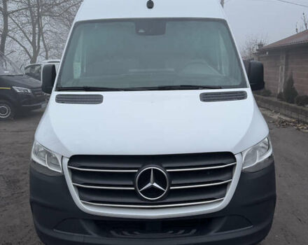 Белый Мерседес Sprinter, объемом двигателя 2.2 л и пробегом 297 тыс. км за 24700 $, фото 2 на Automoto.ua
